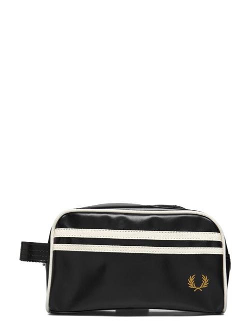 Fred Perry | Coated Polyester Wash Bag | ONE SIZE
