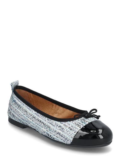 Pavement | Lucy Lu Bouclé | 37