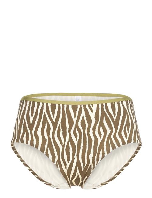 Femilet | Sifnos Full Brief | 40