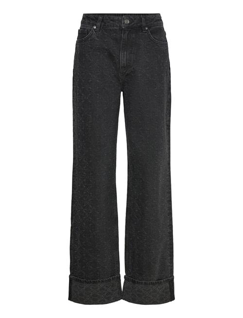 HUGO | Gealena_3 | 28 x 32