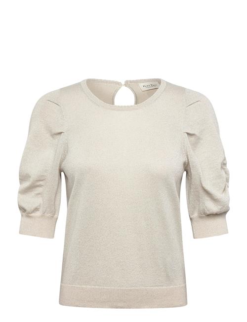 Part Two | Varaiapw Pu | XL