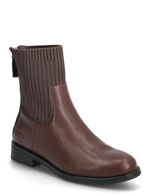 Exani | Chelsia W | 36