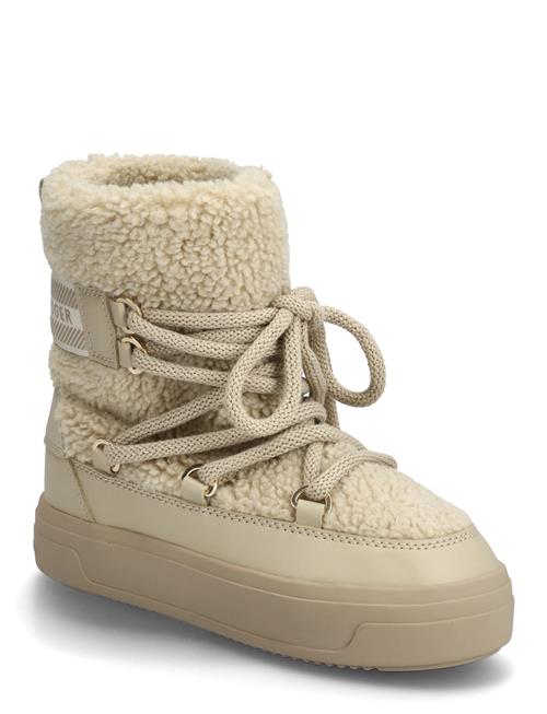 Tommy Hilfiger | Faux Shearling Snowboot | 37