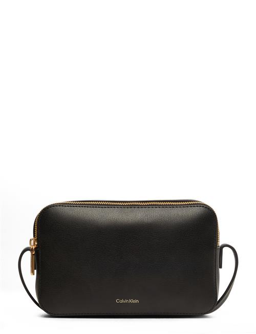 Calvin Klein | Foil Logo Elongated Camera Bag | ONE SIZE