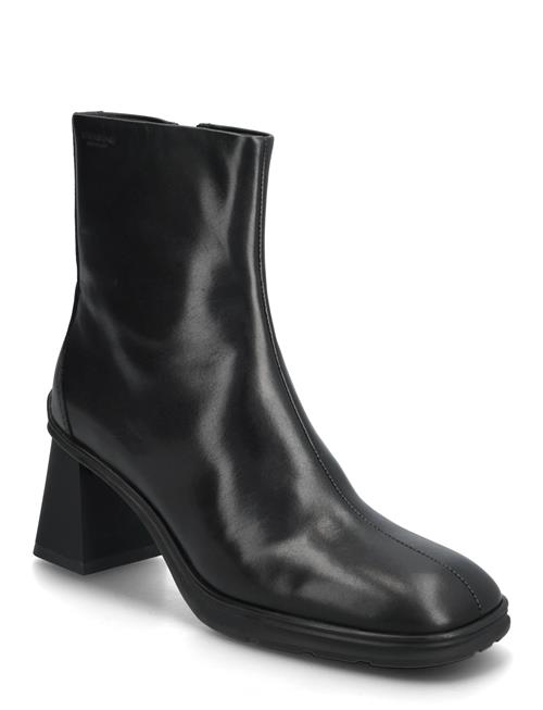 VAGABOND | Janine | 38