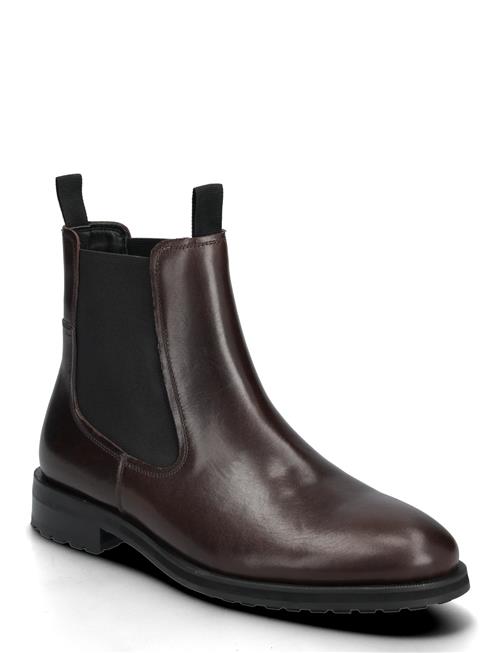 VAGABOND | Brian | 42