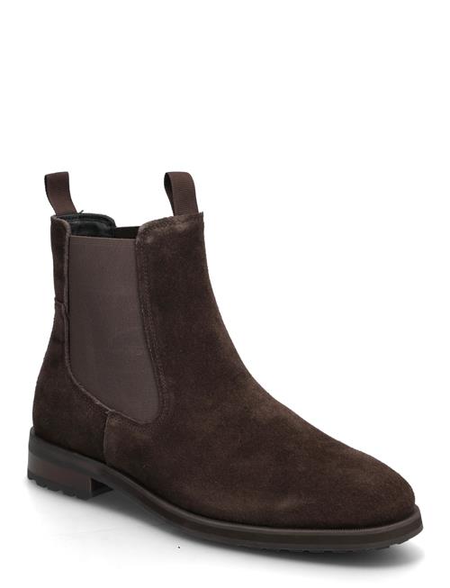 VAGABOND | Brian | 40