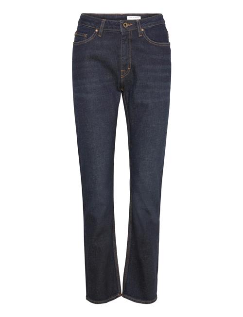 Tiger of Sweden | Maggie Grove | 25 x 30