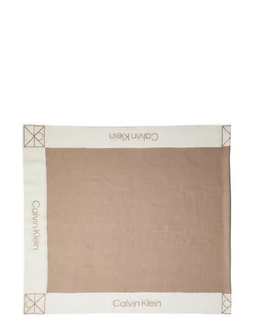 Calvin Klein | Linen Blend Emblem Pareo Scarf | ONE SIZE