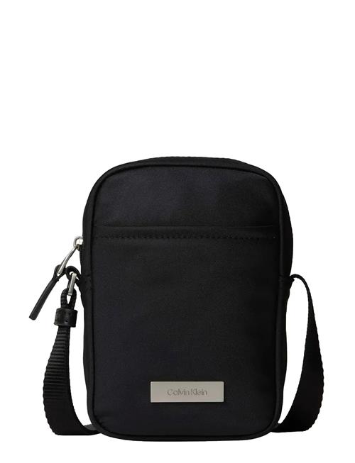 Calvin Klein | Sleek Slim Reporter | ONE SIZE