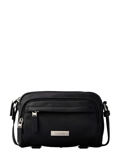 Calvin Klein | Sleek Utility Camera Bag | ONE SIZE