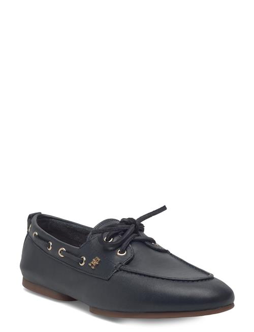 Tommy Hilfiger | Th Sleek Leather Boat Shoe | 41