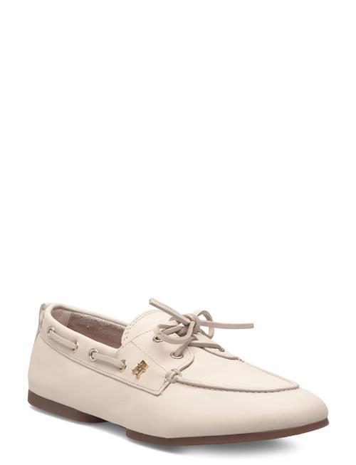 Tommy Hilfiger | Th Sleek Leather Boat Shoe | 40