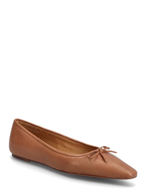 Polo Ralph Lauren | Pointed Leather Ballet Flat | 37.5