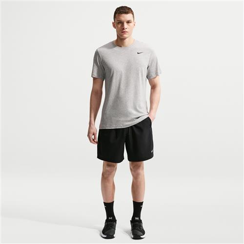 Alsidige Nike Form Dri-FIT-shorts (18 cm) uden for til mænd - sort