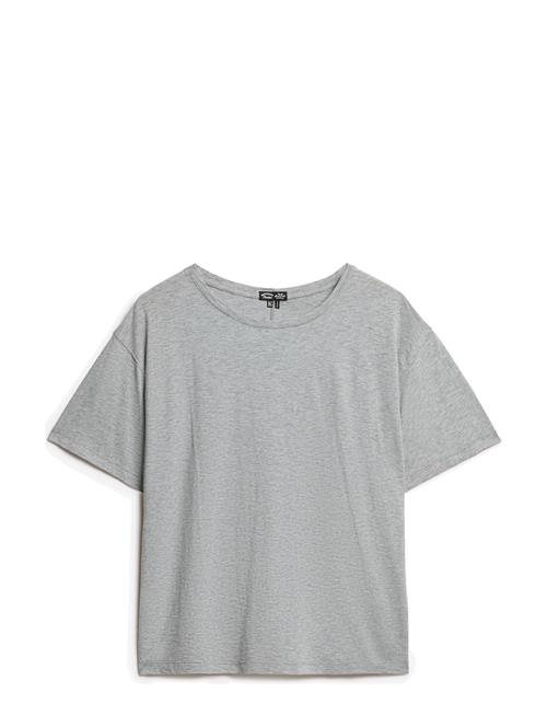 Superdry | Studios Dropped Shoulder Tee | 44