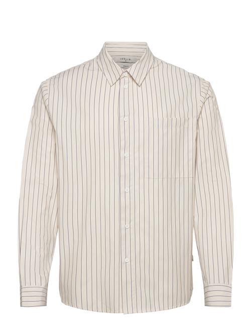 Solid | Sdtucker | XXL