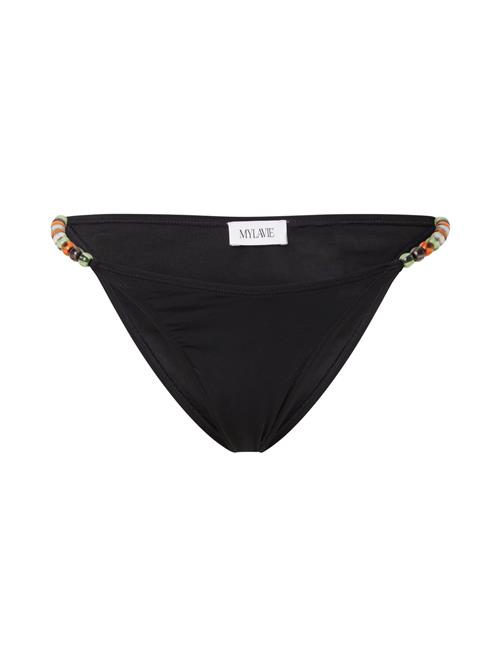 Se MYLAVIE by Sarah Harrison Bikinitrusse  sort hos About You