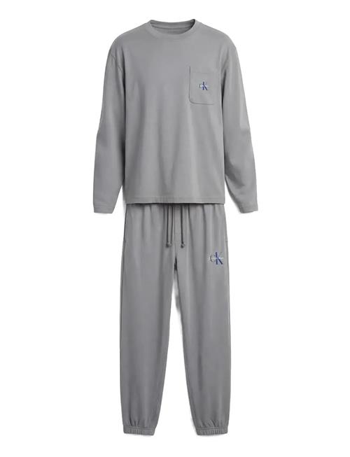 Calvin Klein | Monogram L/S Jogger Set | L
