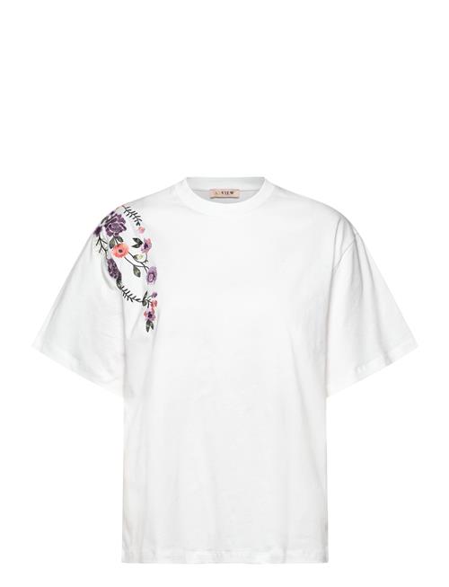 A-View | Best Fluschiatee | 44