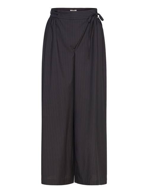 nué notes | Baltharzar Pant | 38