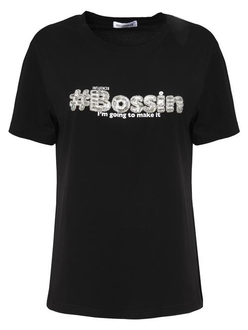 Influencer Shirts 'Bossing'  sort / hvid