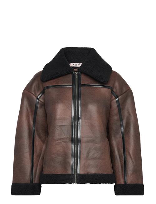 A-View | Alise Coat | 34