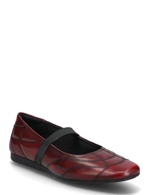 VAGABOND | Hillary | 38