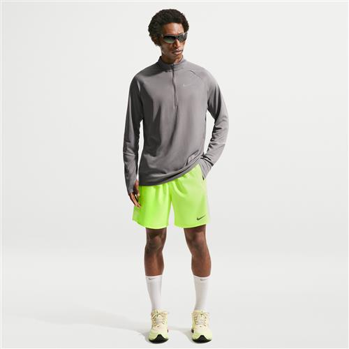 Nike Miler Dri-FIT 2-i-1-løbeshorts (18 cm) til mænd - gul