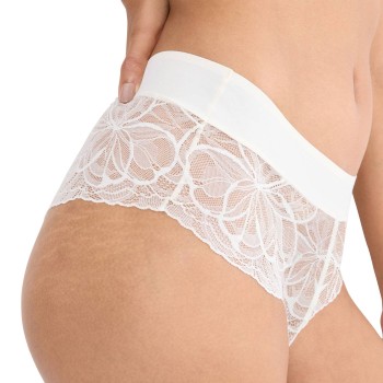 Triumph Trusser Body Make-Up Illusion Lace Shorty Offwhite 40 Dame