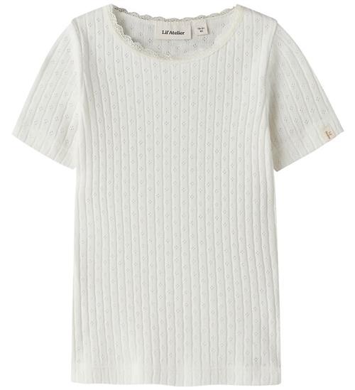 Se Lil' Atelier T-shirt - Rib - NmfHaldis - Coconut Milk m. Hulmøns hos KidsWorld