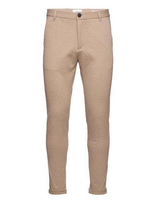 Lindbergh | Superflex Knitted Cropped Pant | XL