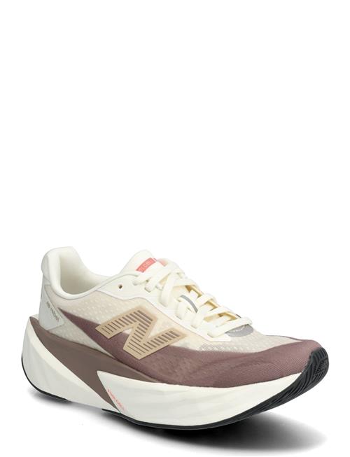 New Balance | New Balance Fuelcell Rebel V5 | 37.5