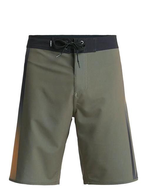 Quiksilver | Surfsilk Holmes 20 | 32