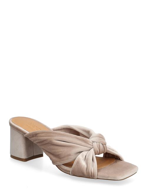 WODEN | Carla | 40