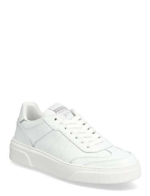 Steve Madden | Breakaway | 44