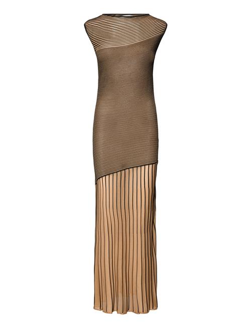 Malina | Patricia Short Sleeve Knitted Maxi Dress | L
