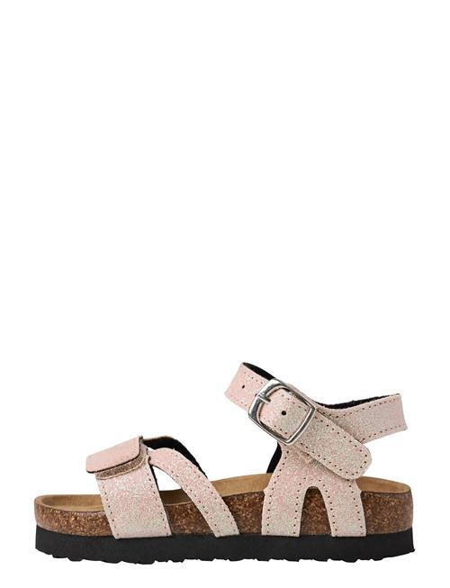 name it | Nmffiona Sandal | 28