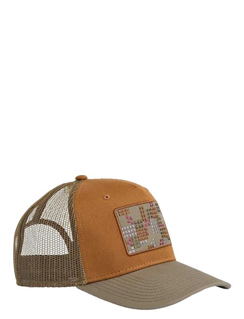 Upfront | Dan A-Shape Trucker Cap | ONE SIZE