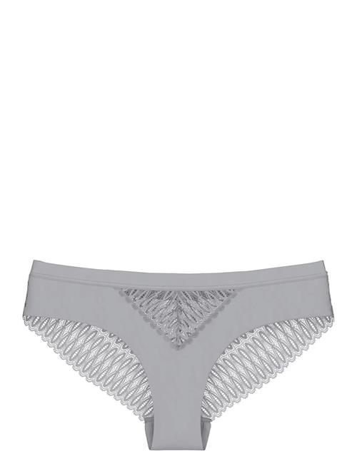 Triumph | Aura Spotlight T Brazilian | 46