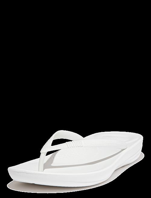 Se FitFlop | Iqushion Ergonomic Flip-Flops | 37 hos Booztlet