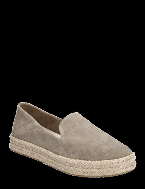 TOMS | Carolina | 37
