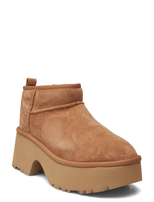 UGG | W Classic Ultra Mini New Heights | 36