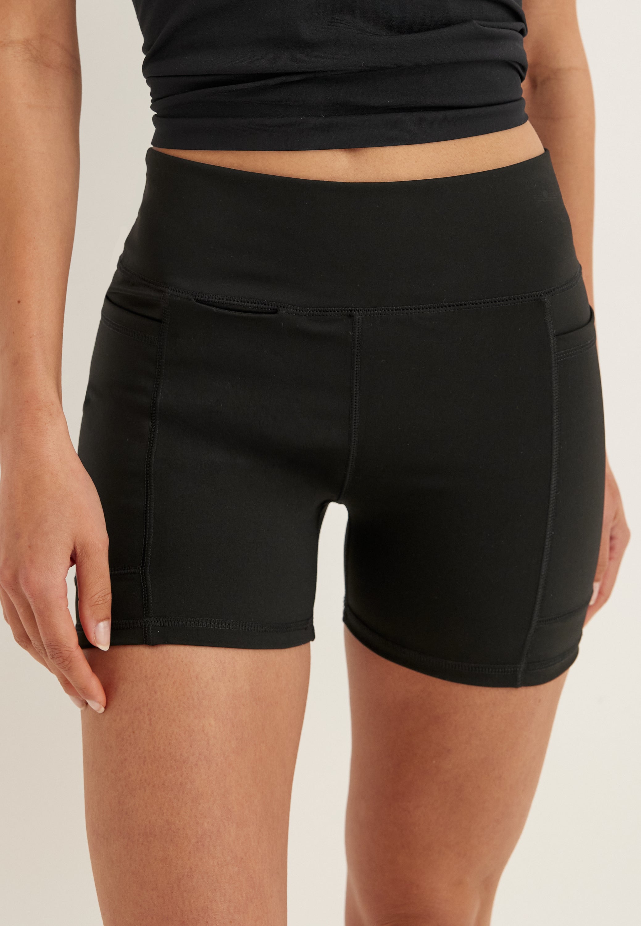 BUBBLEROOM Pocket Biker Shorts