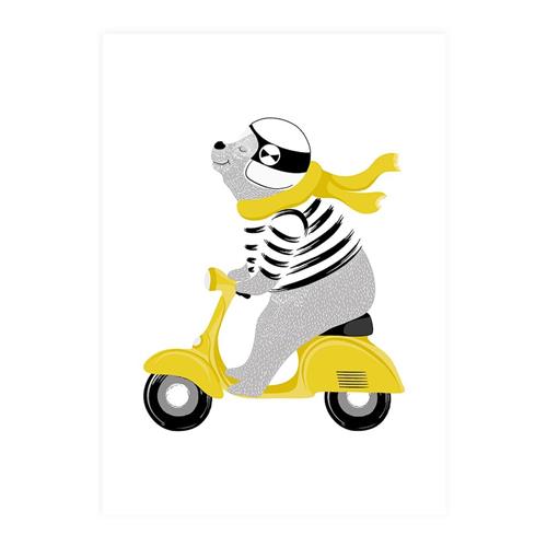 XO Posters Poster Mr Bear On Moped 50 x 70 cm  Gul  50 x 70 cm  Drenge, Piger