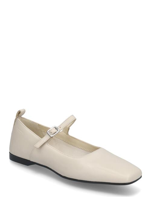 VAGABOND | Delia | 40