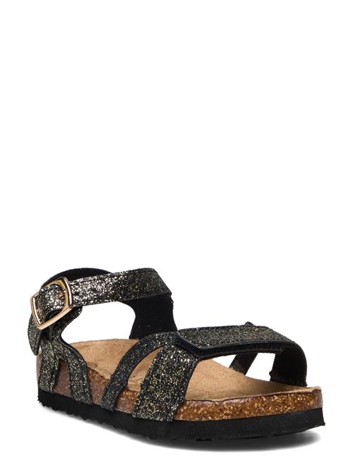 name it | Nmffiona Sandal | 25