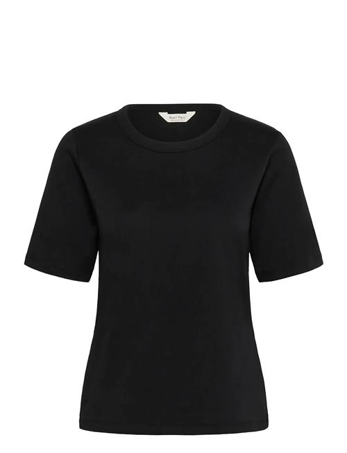 Part Two | Ratanapw Tshirt | L