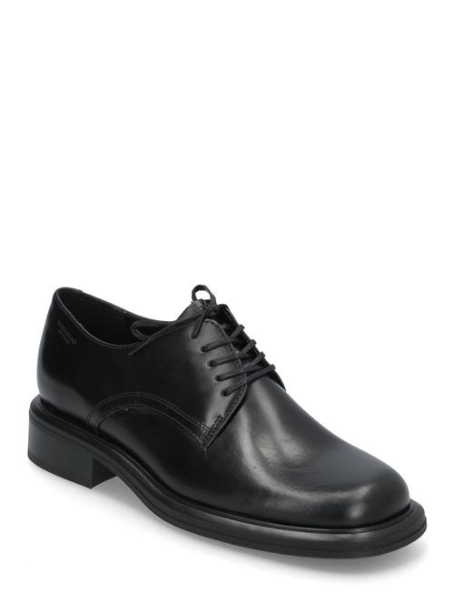 VAGABOND | Ellis | 39