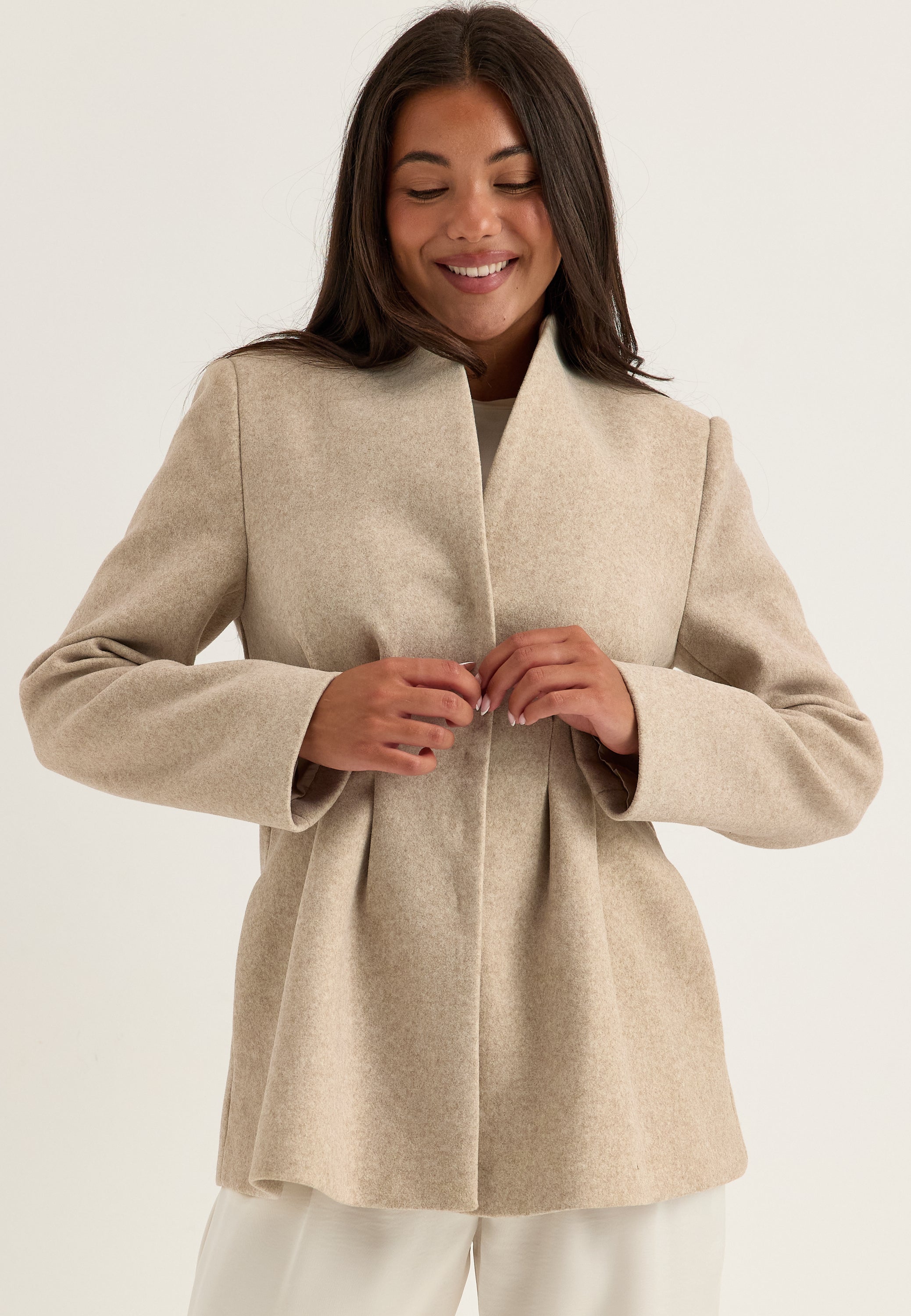 BUBBLEROOM Shaped Short Coat